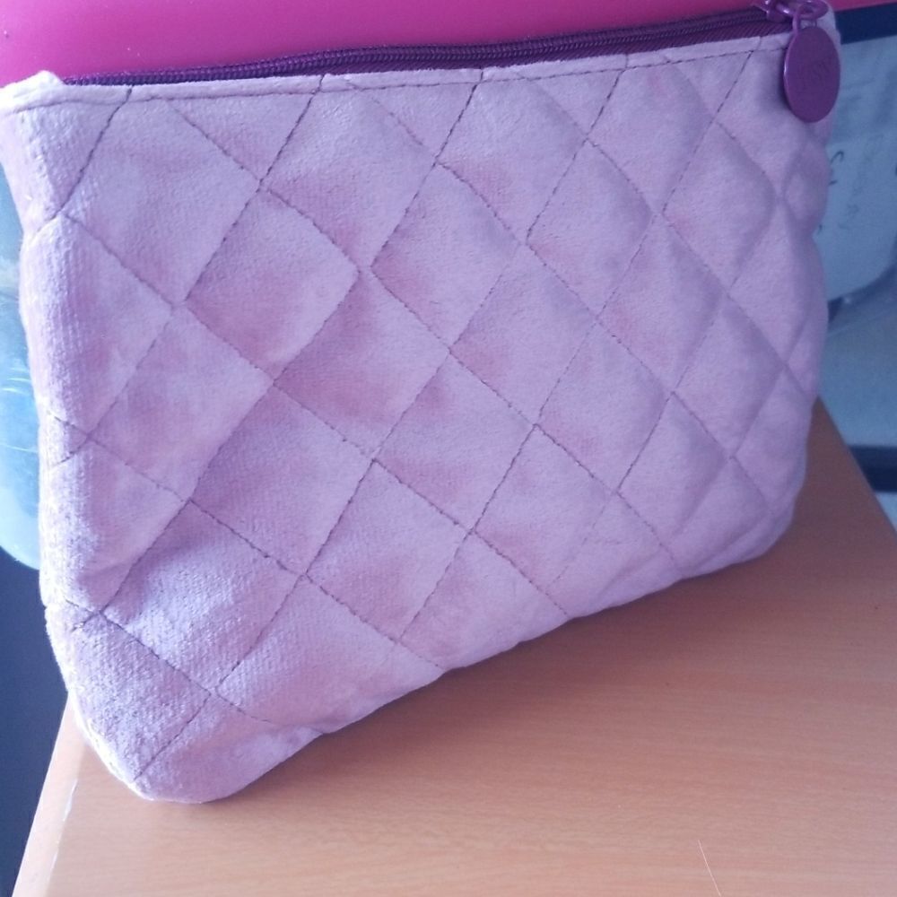 valentine's 2020 purse - Picture 2 of 8